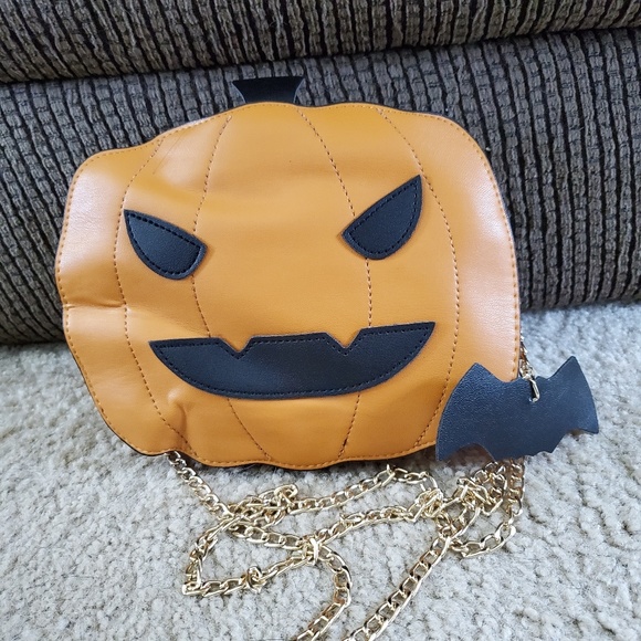 Handbags - Orange and black jack 'o lantern crossbody bag